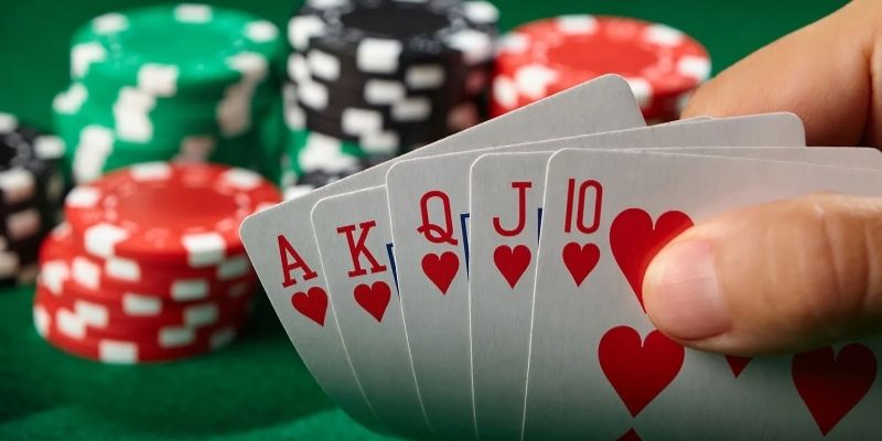 Poker Là Gì Và 3+ Bí Kíp Đánh Xì Tố Áp Đảo Mọi Đối Thủ 5 Tìm hiểu luật chơi Poker là gì cơ bản